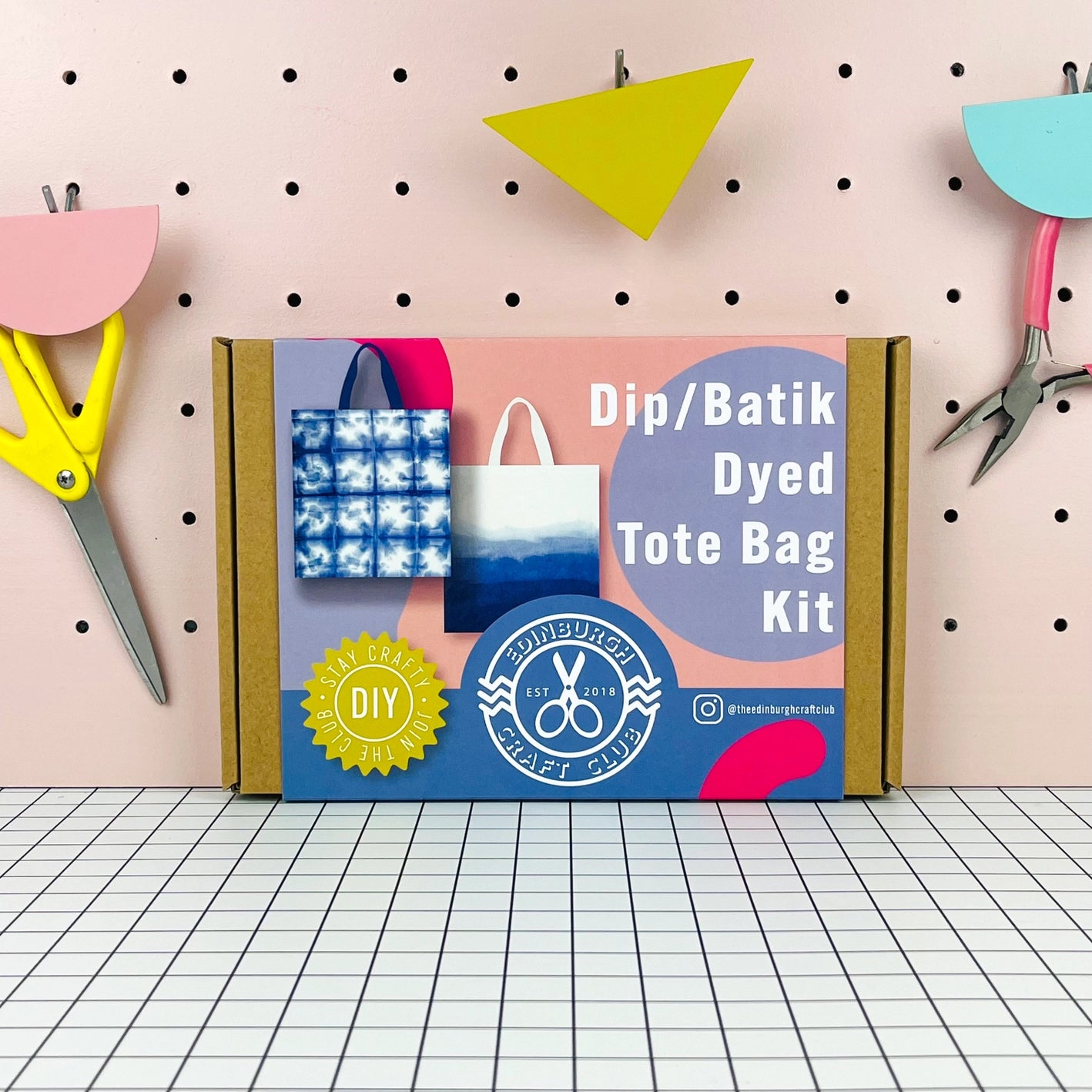 Dip  Dye / Tie Dye Tote Bag Kit kraft box packaging with blue labelling